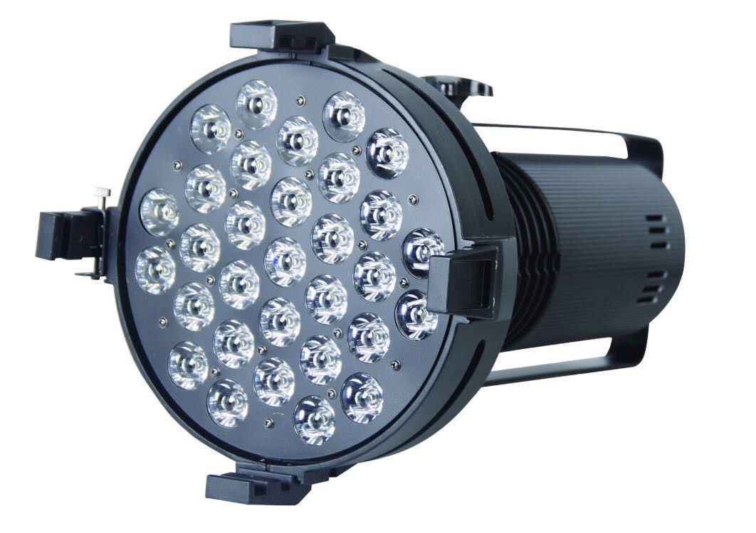 31 * 10W 7200K نور پس زمینه تئاتر فوق العاده روشن سفید / نور خودکار نور DMX برای نمایشگاه